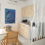 度假居 Ble 1br Vacation With Private Terrace 干尼亞