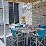 Ble 1br Vacation With Private Terrace * 干尼亞