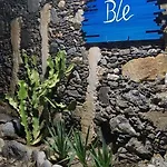 Ble 1br Vacation With Private Terrace * 干尼亞