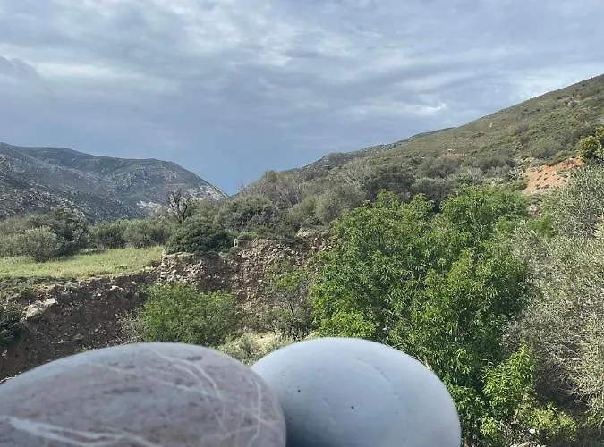 Дом отдыха Ble 1br Vacation With Private Terrace Ханья