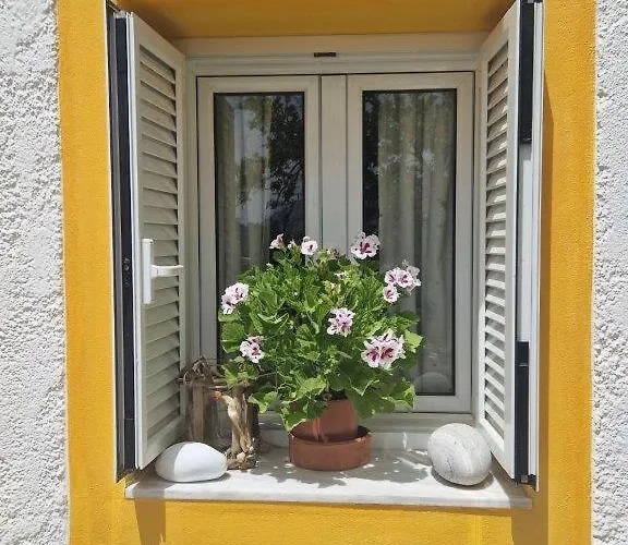 Ble 1br Vacation With Private Terrace Ханья