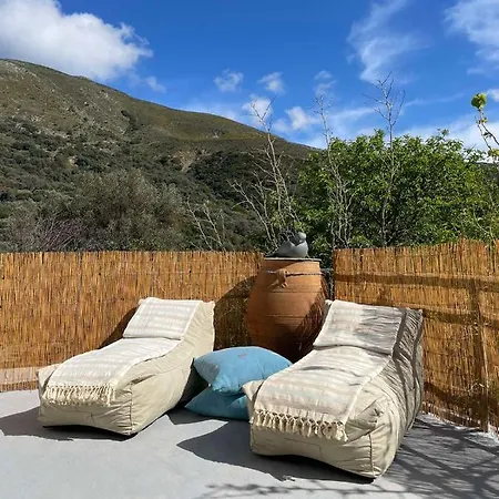 Ble 1br Vacation With Private Terrace Будинок відпочинку